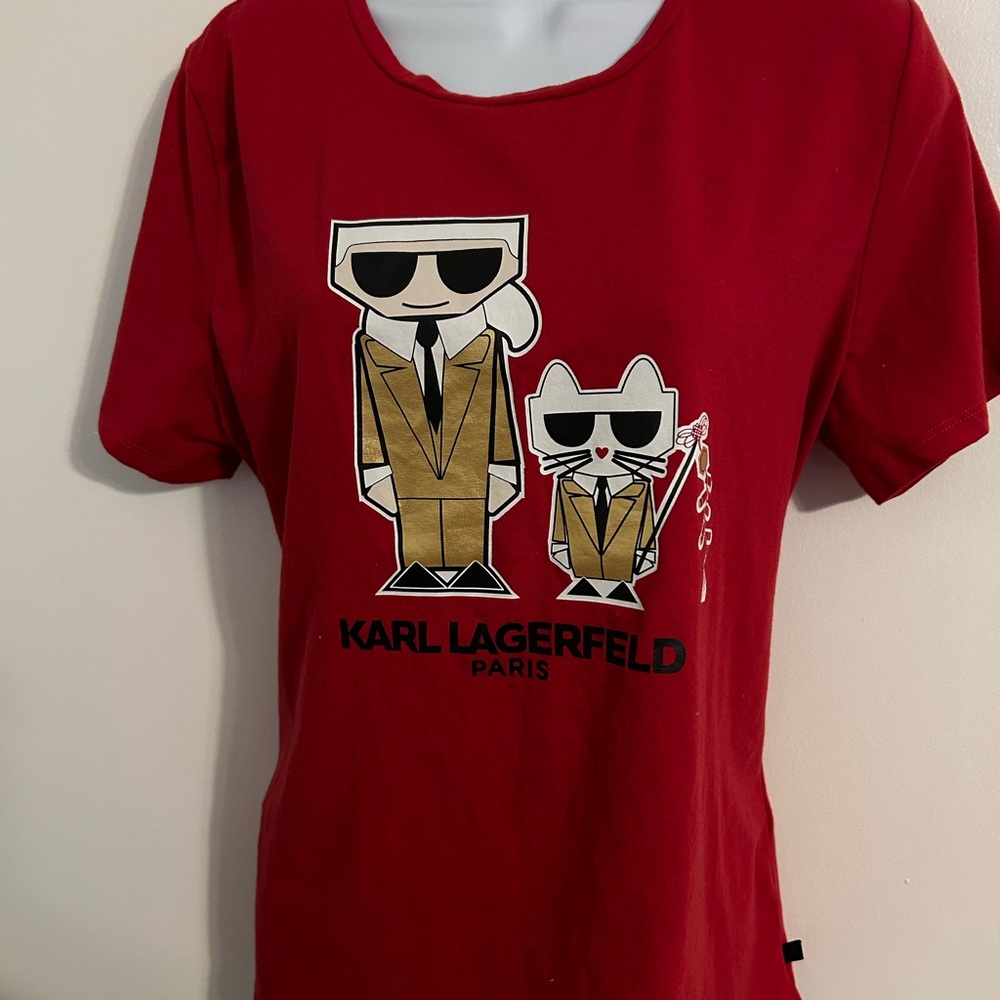 Red Karl Lagerfeld Red T-Shirt with Cartoon Graphic Medium  HDshelf